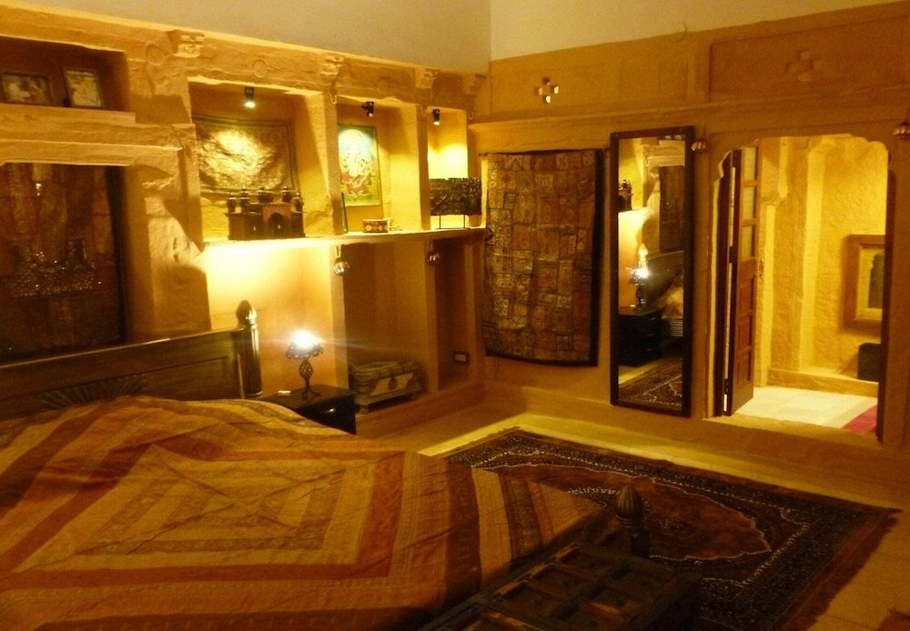 Фото Moustache Hamari Haveli