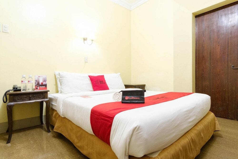 Фото RedDoorz Plus @ Calle Crisologo Vigan
