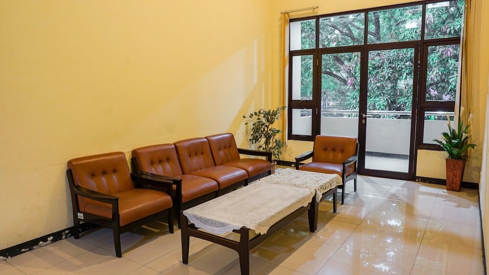 Фото Oyo 1739 Tekmira Residence Sudirman Syariah