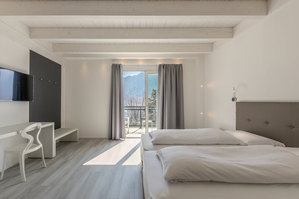 Фото Relax Hotel La Gardenia & Villa Oleandra