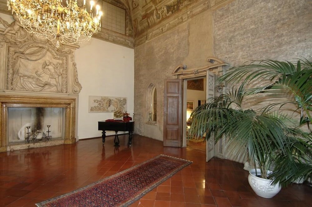 Фото Palazzo Arrivabene B&b