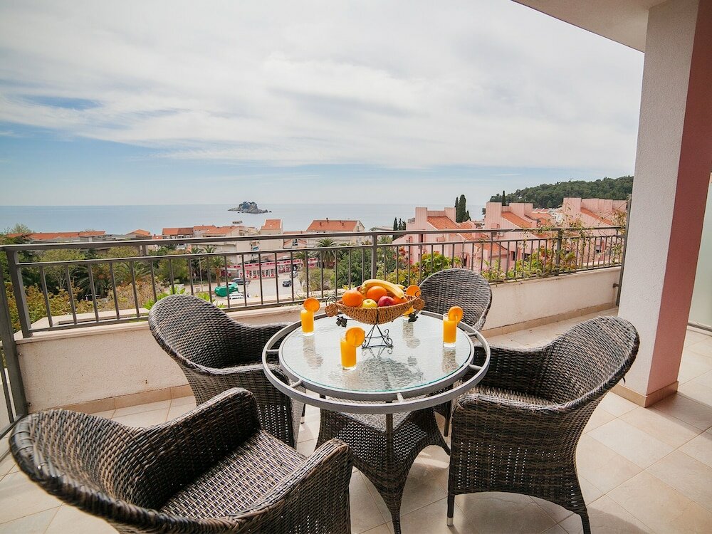 Фото Hotel Petrovac