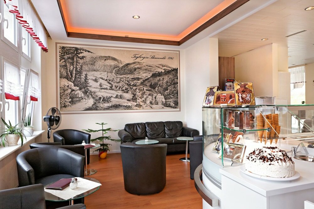 Фото Hotel-Restaurant Ketterer am Kurgarten