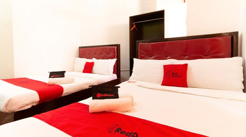 Фото RedDoorz near Robinsons North Tacloban