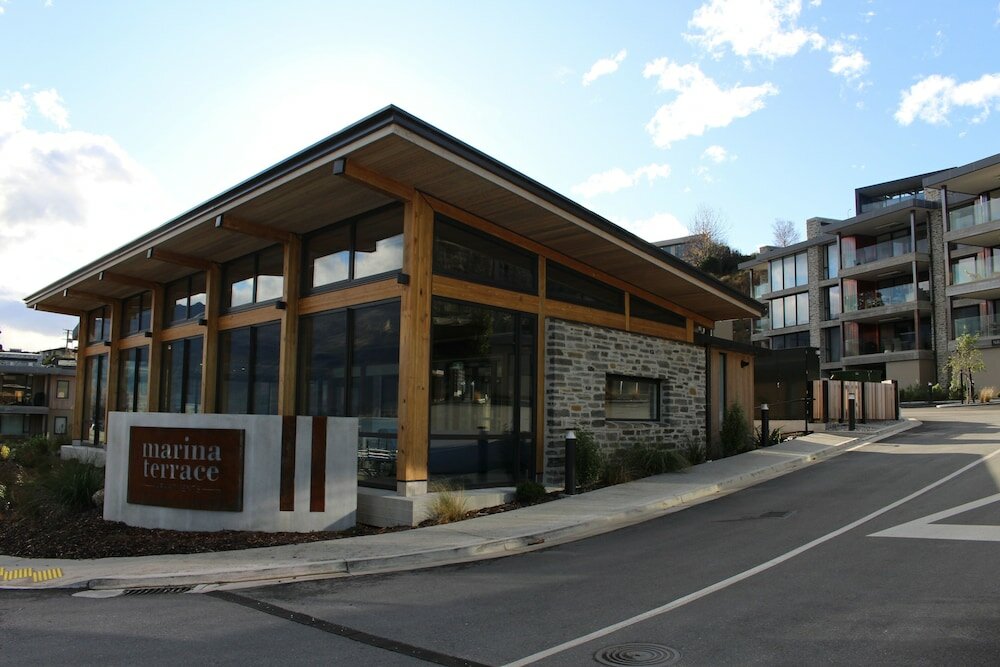 Фото Marina Terrace Apartments