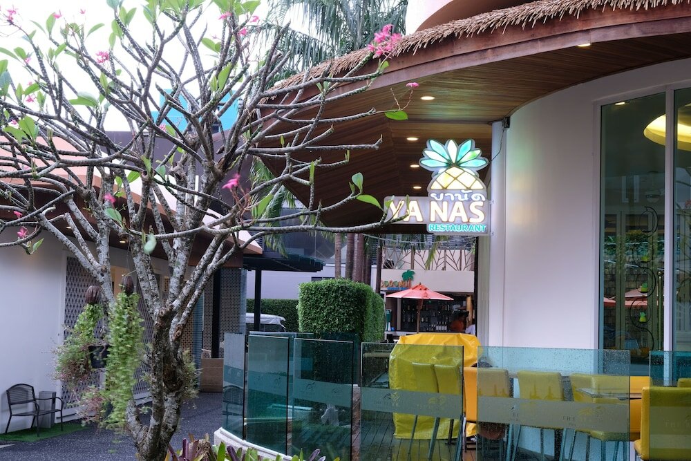 Фото The Beach Heights Resort