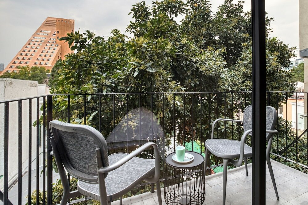 Фото Uliv Poe 240