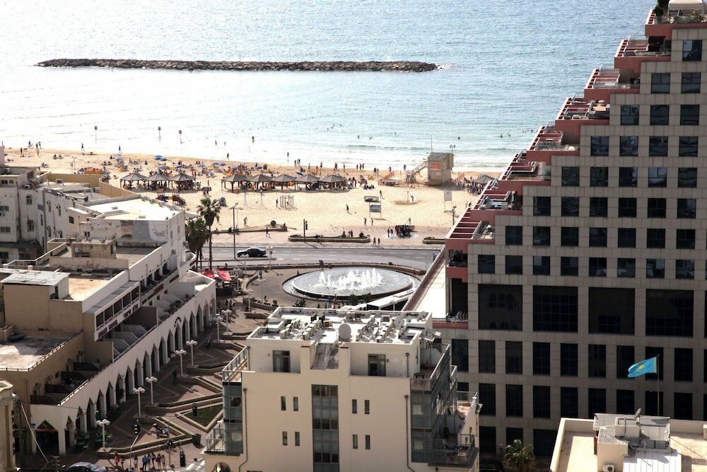 Фото Lighthouse by Brown Hotels