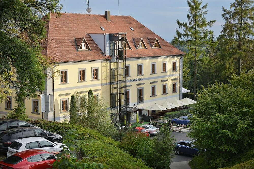 Фото Maximilian Lifestyle Resort