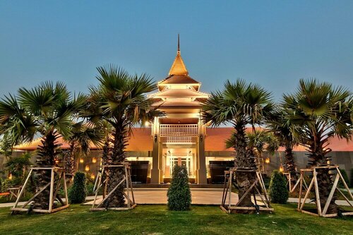 Гостиница Hilton Nay Pyi Taw в Нейпьидо