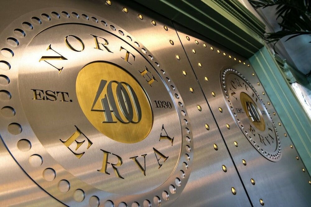 Фото Dream Suites at The Post