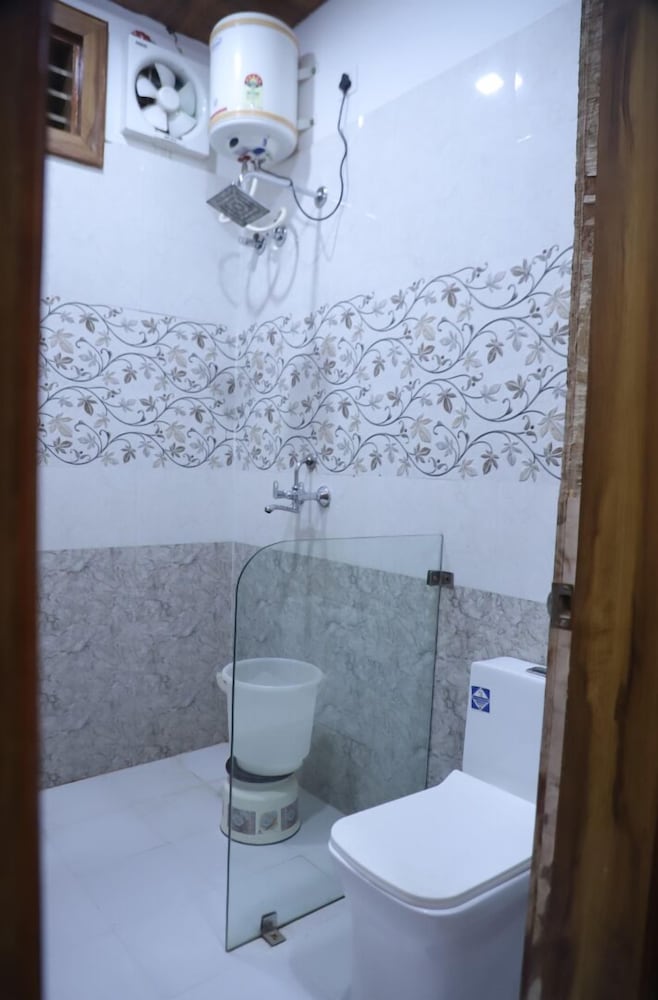 Фото Hotel Virasat Palace