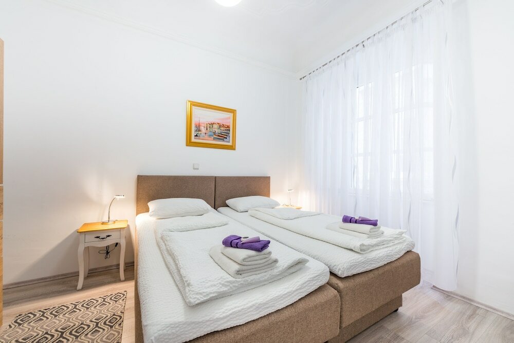 Фото Old Town Finest-step