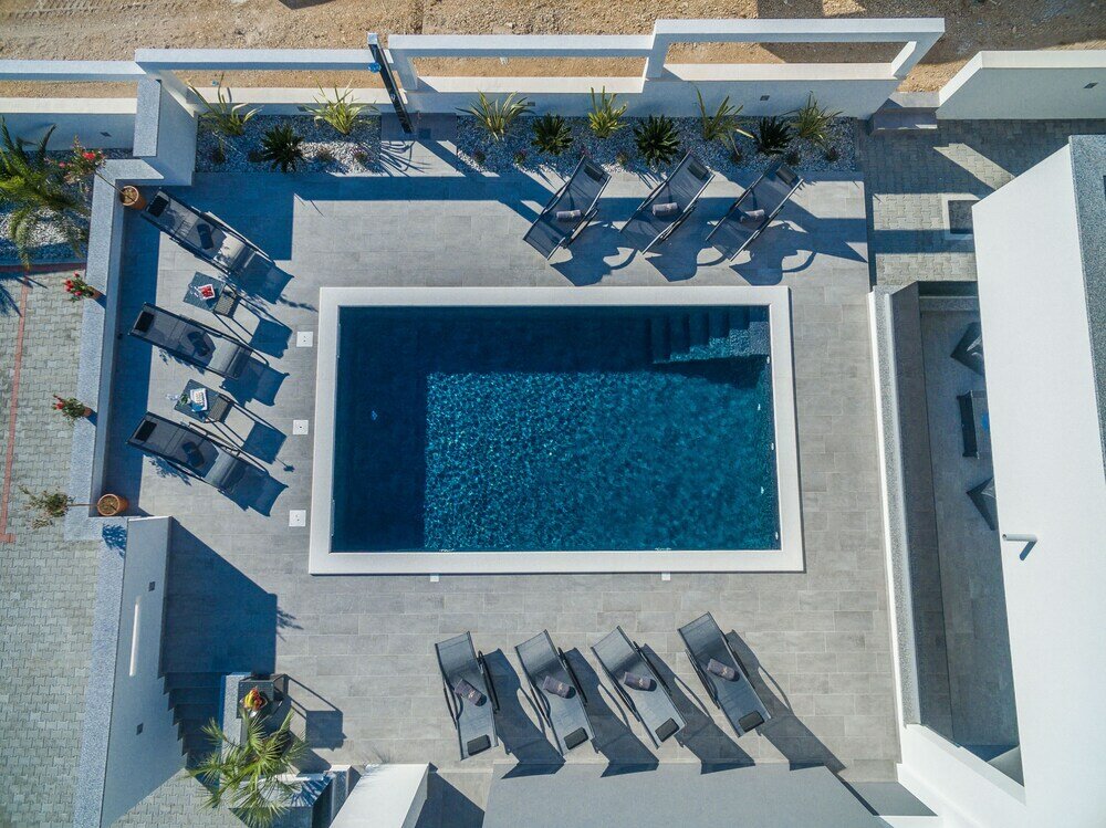 Фото Villa Magnifica Penthouse with Jacuzzi