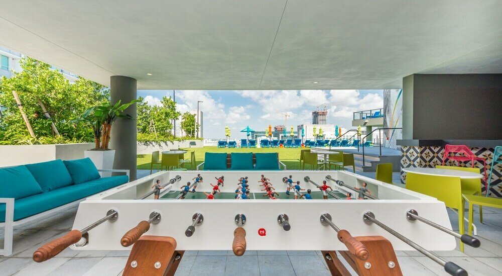 Фото Spacious Apartment with City View