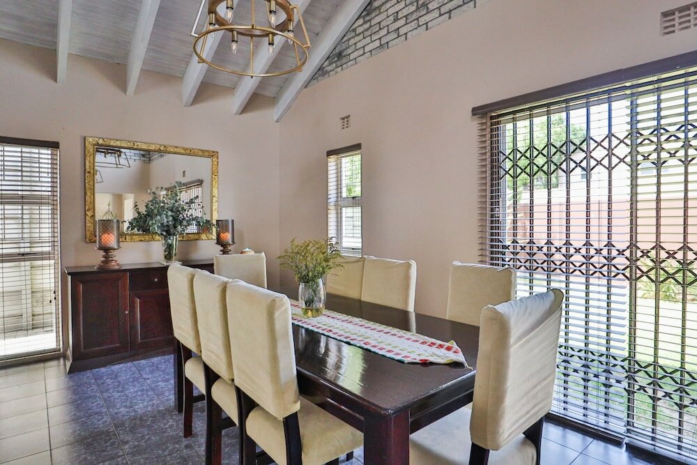 Фото Fairview Crescent 03 by Ctha