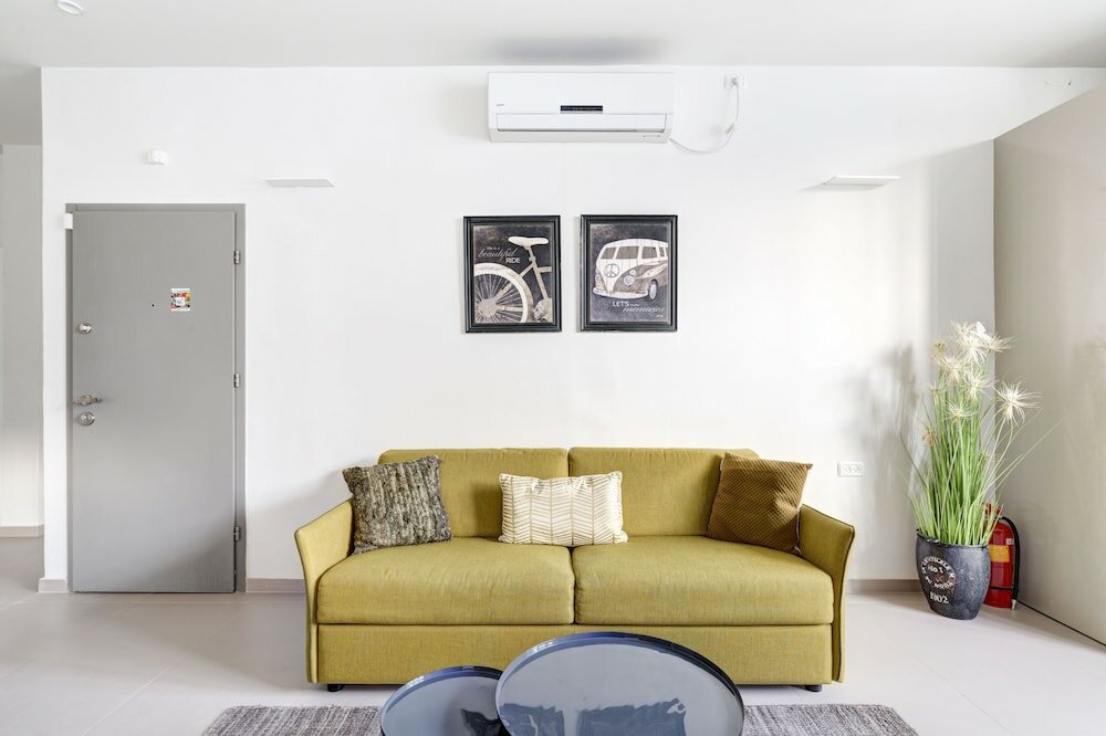 Фото Central17 by Tlv2rent