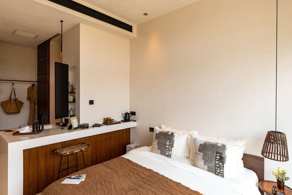 Фото Dalian Sishi Jingyu Beach Resort Hotel