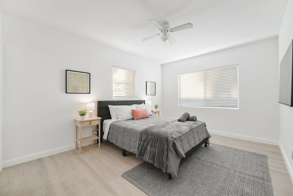 Фото Fantastic Studio 15 min from The Beach