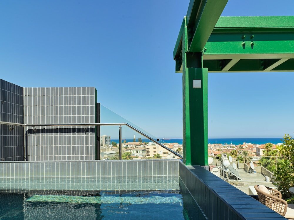 Фото Liv The City Suites