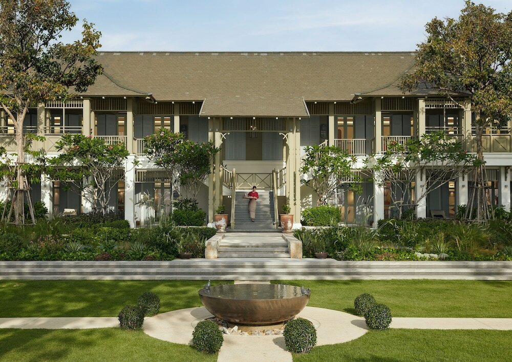 Фото Charras Bhawan Hotel and Residences