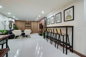 Гостиница Bangkok Watergate Townhouse