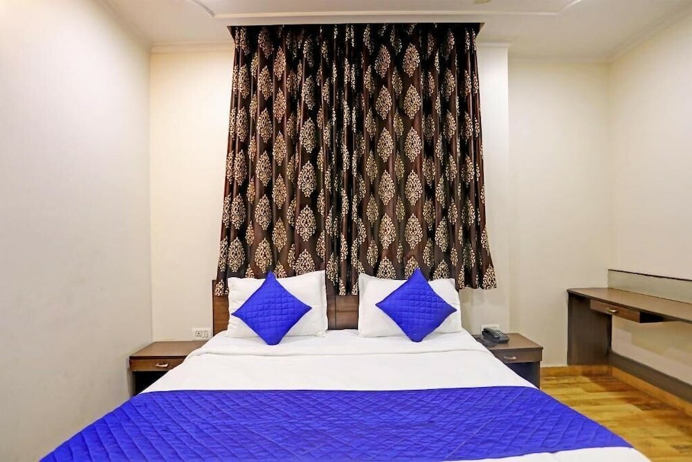 Фото Hotel Grand Tushar