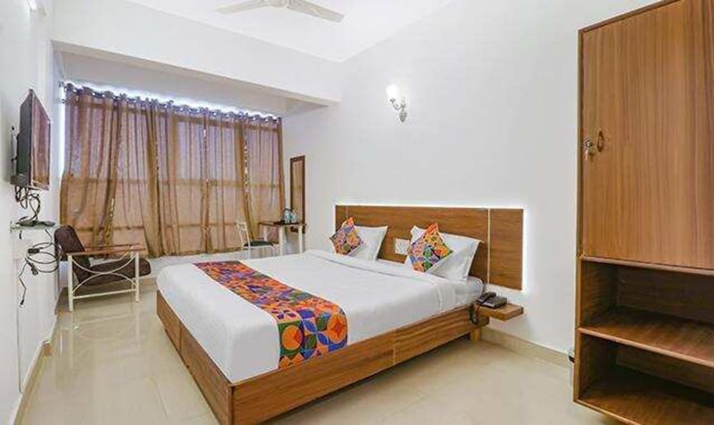 Фото Fabhotel Zeke