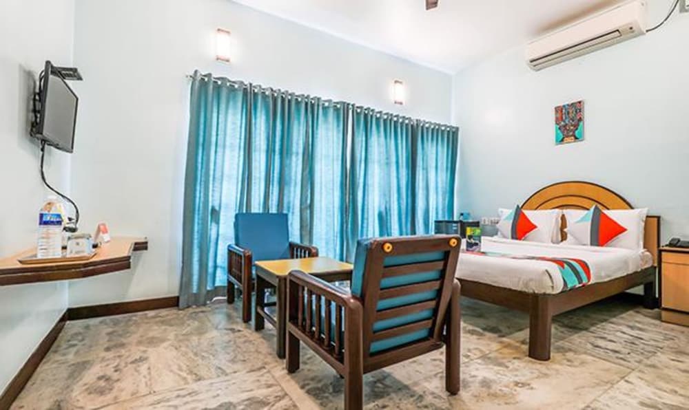 Фото Oyo 7829 Santhi inn