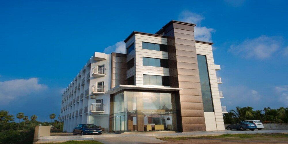 Фото отеля 1