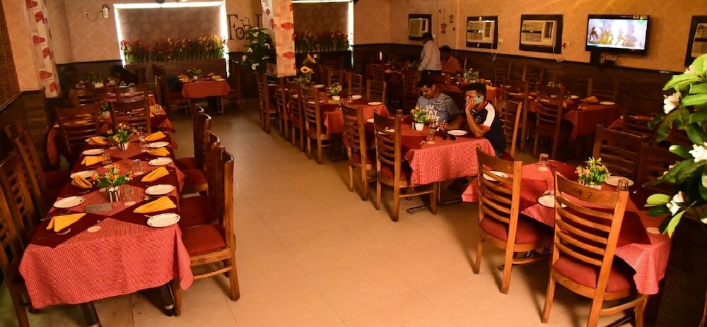 Фото Hotel Mahabir Galaxy