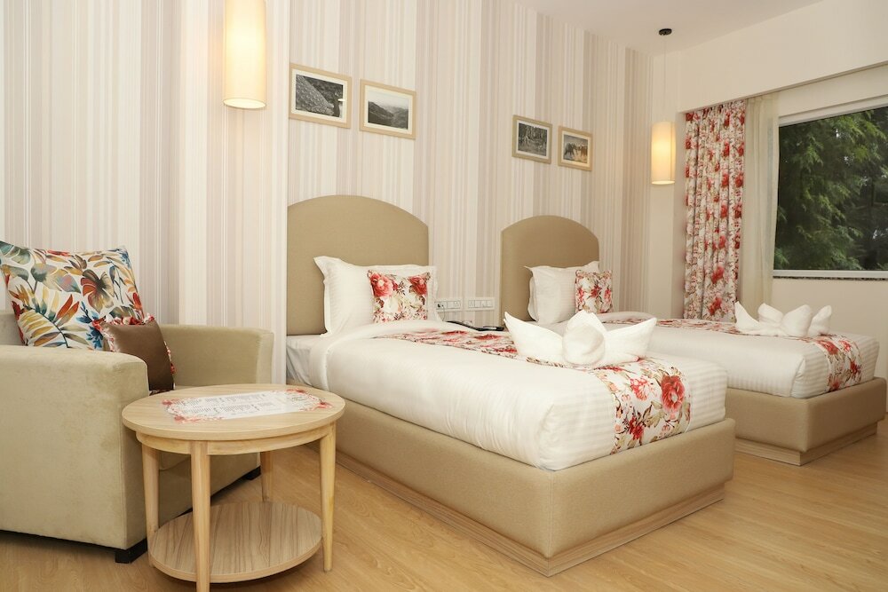 Фото Hotel Mayvilas