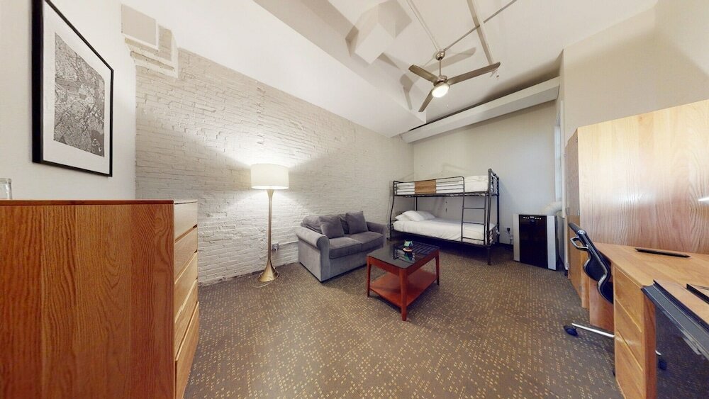 Фото Temple Place Suites