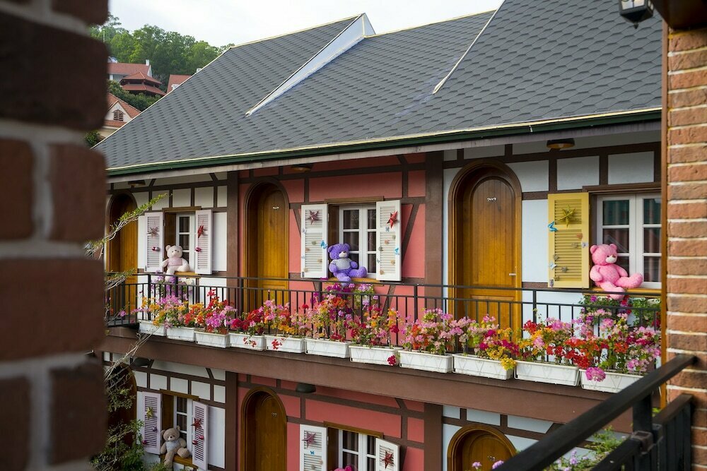 Hotel Little Colmar - Homestay & Pottery Studio, Ha Long, photo