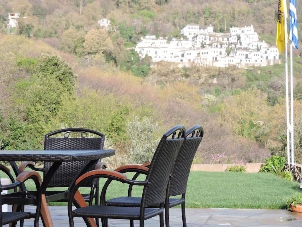 Фото Villa Mylopotamos