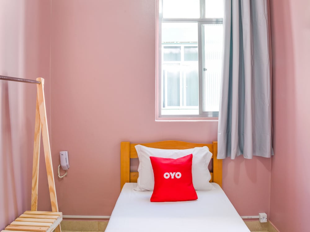 Фото Oyo Hotel Lindoia, Petropolis