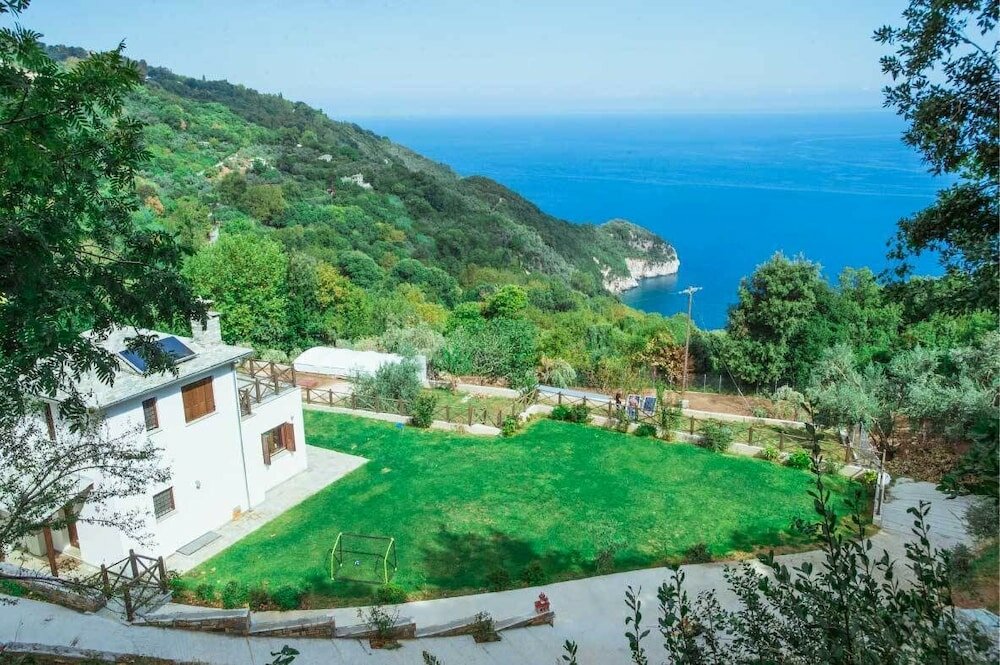 Фото Villa Mylopotamos