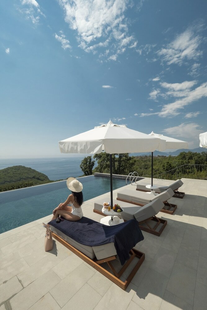 Фото Vivid Blue Serenity Resort