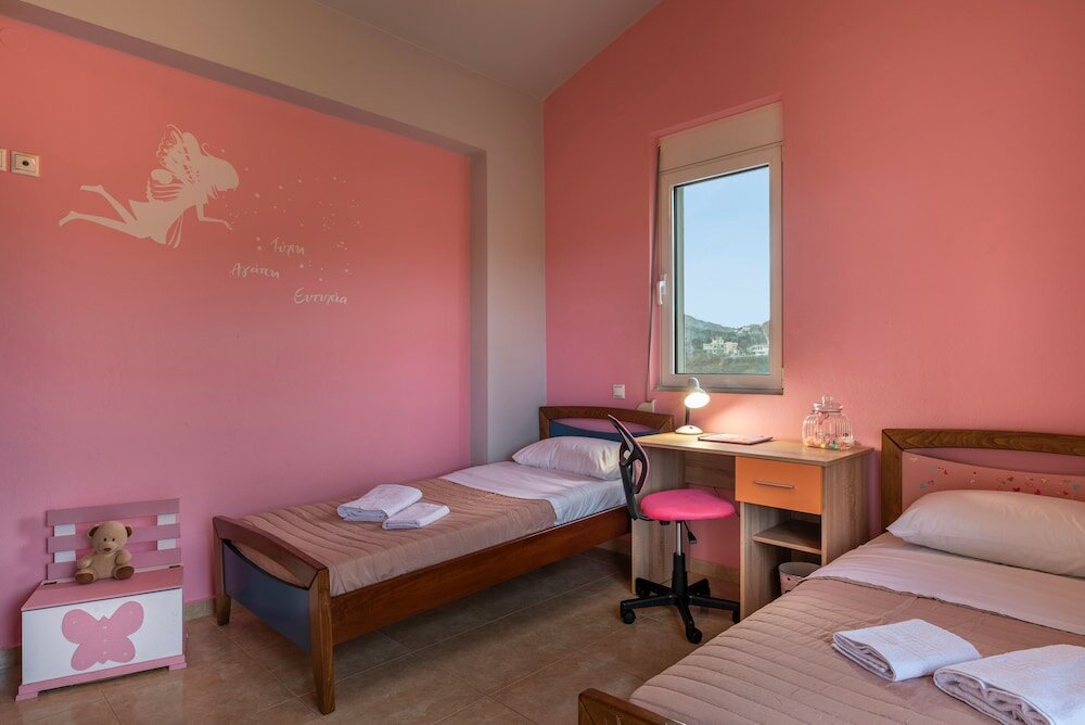 Фото Villa Familia Chania