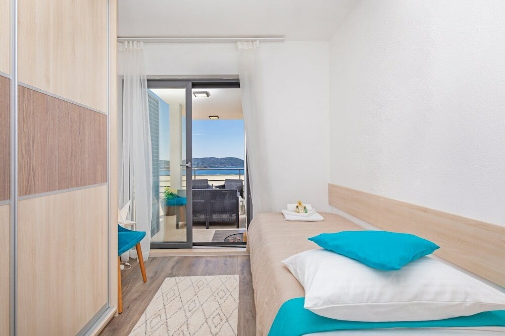 Фото Apartmani D & J