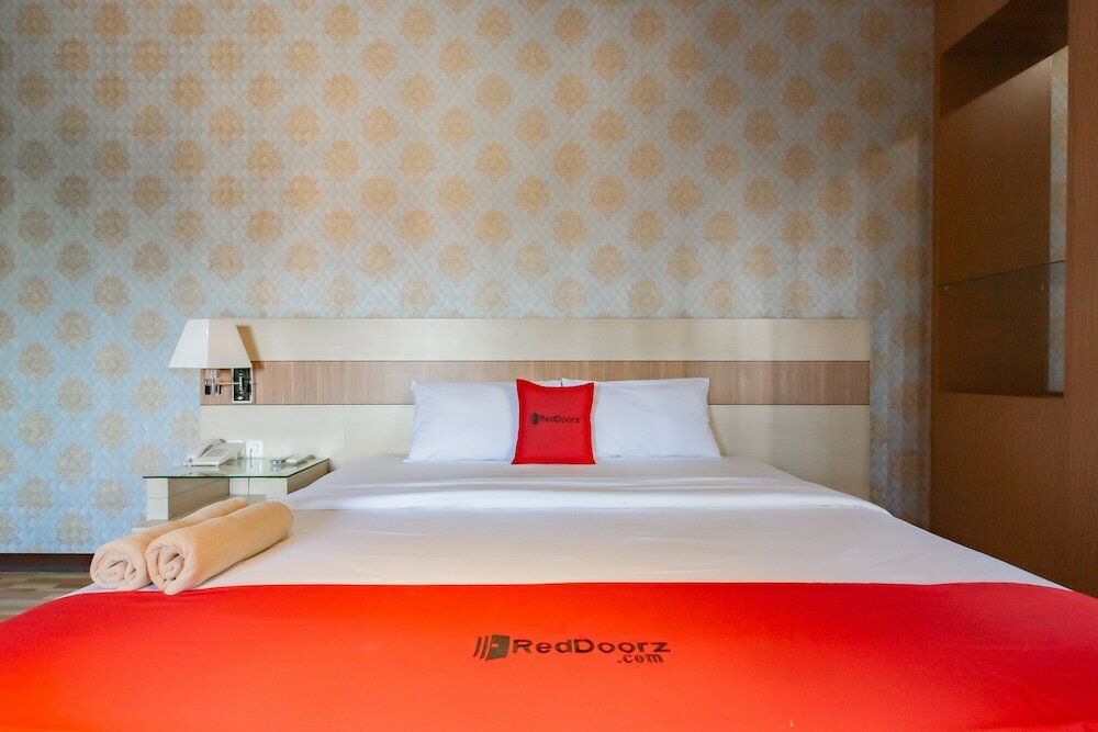 Фото RedDoorz Premium near Bandung Station