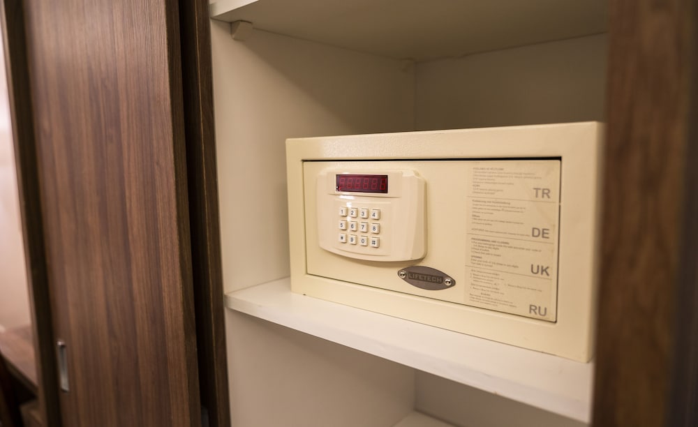 Фото Nairoukh Hotel Aqaba