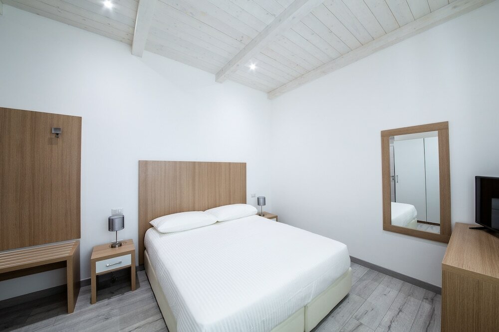 Фото La Promenade