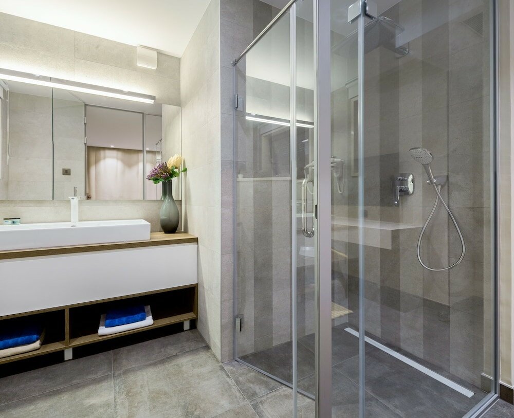 Фото Beachfront Villa Azzurro With Pool