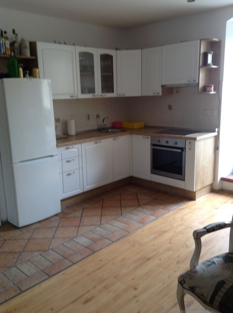 Фото Madona Top Center