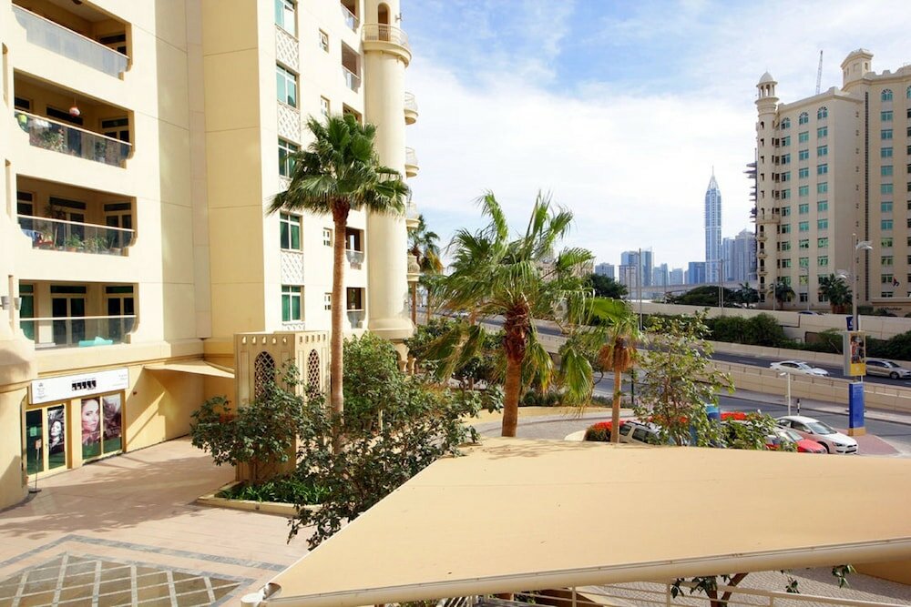 Фото Private Beach Shoreline Luxurious Apartment