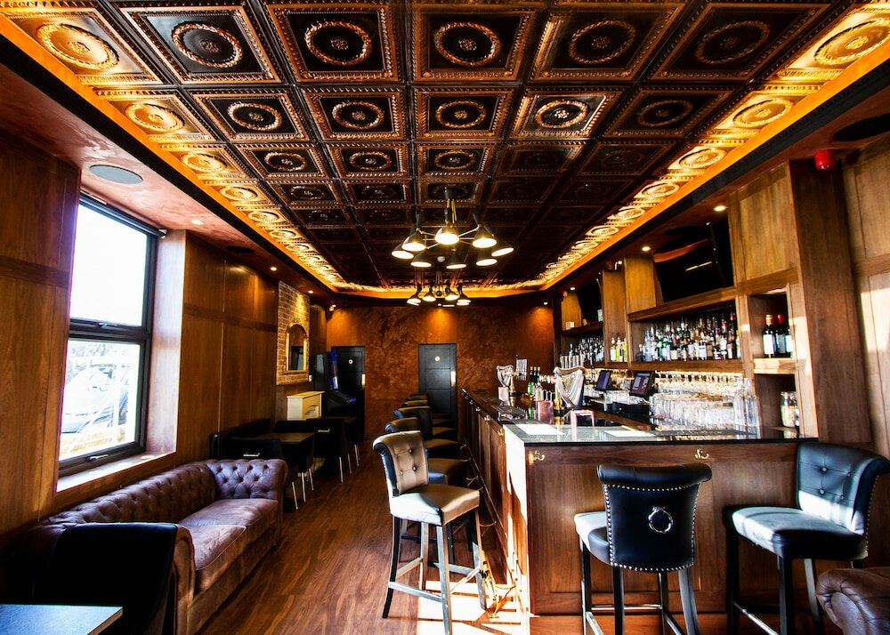 Фото The Hadley Hotel