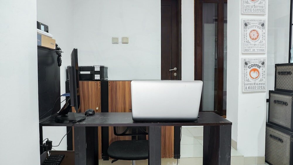 Фото Oyo 2609 Black Dots