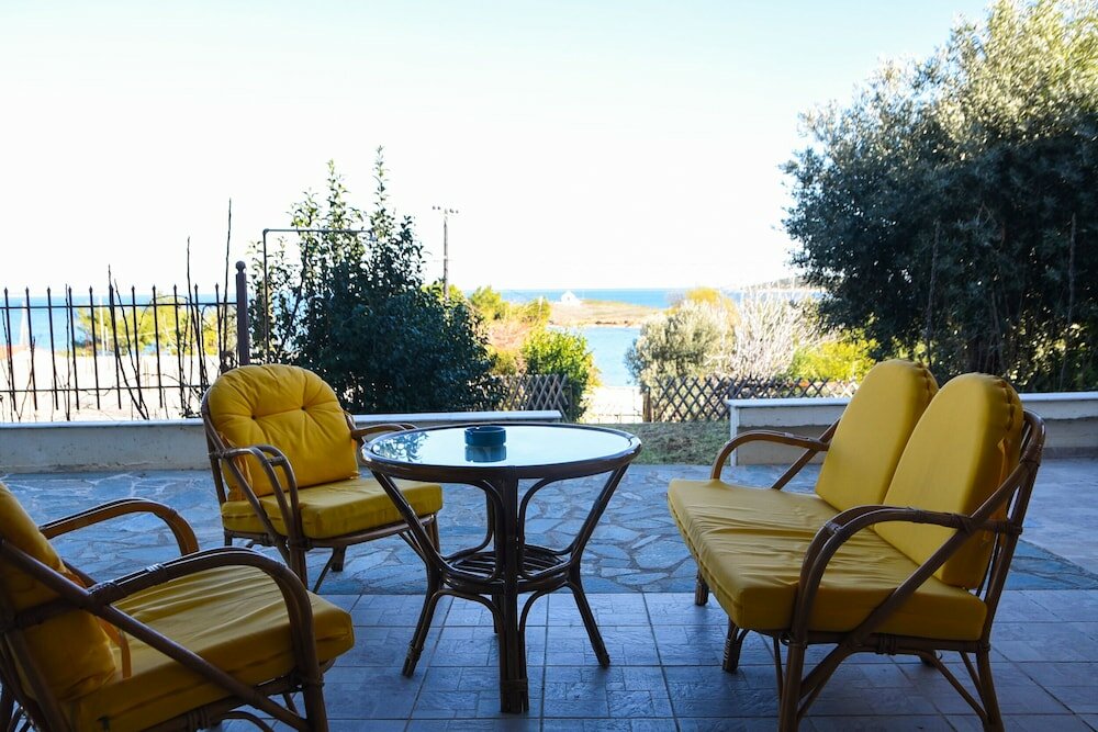 Фото Areos Galaxy Apartments With Beach View