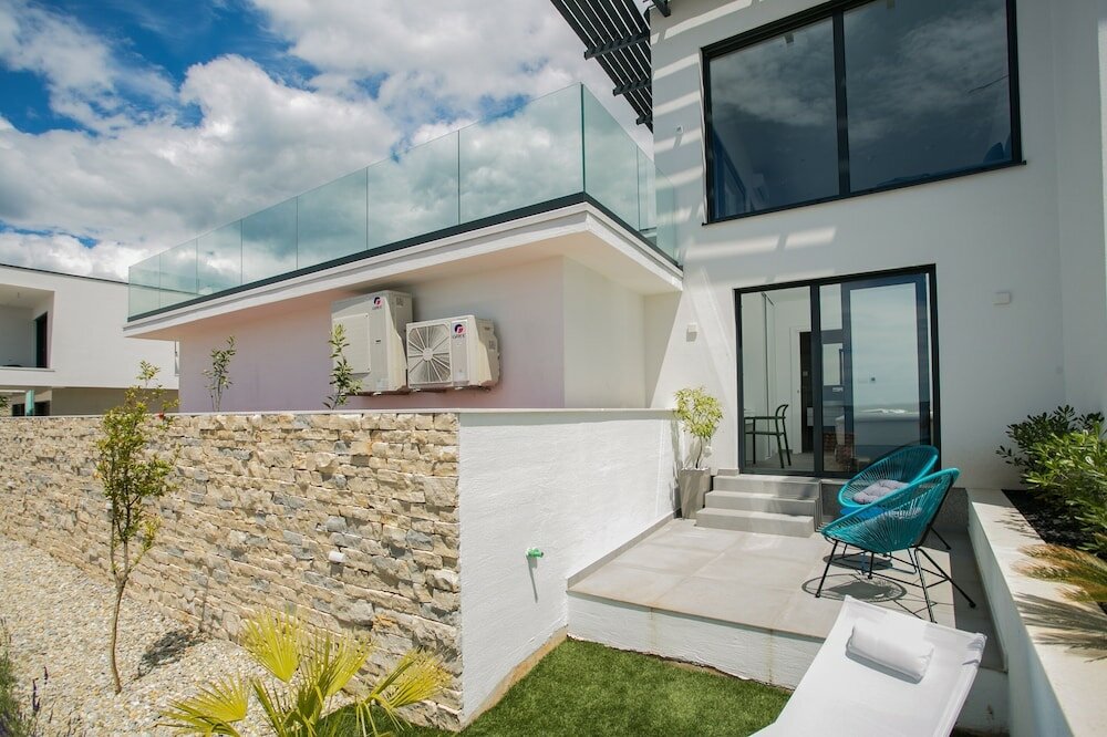 Фото The Olive Exclusive holiday home